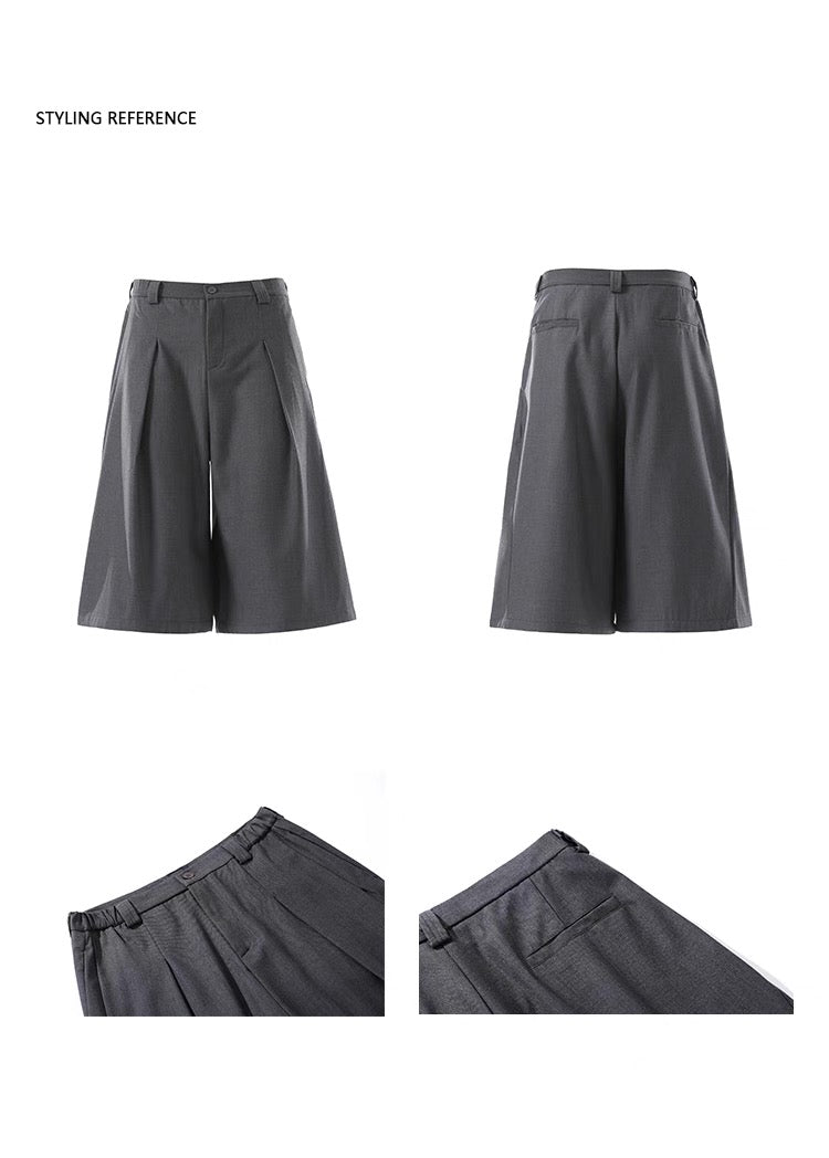 Signature Mid-Leg Short